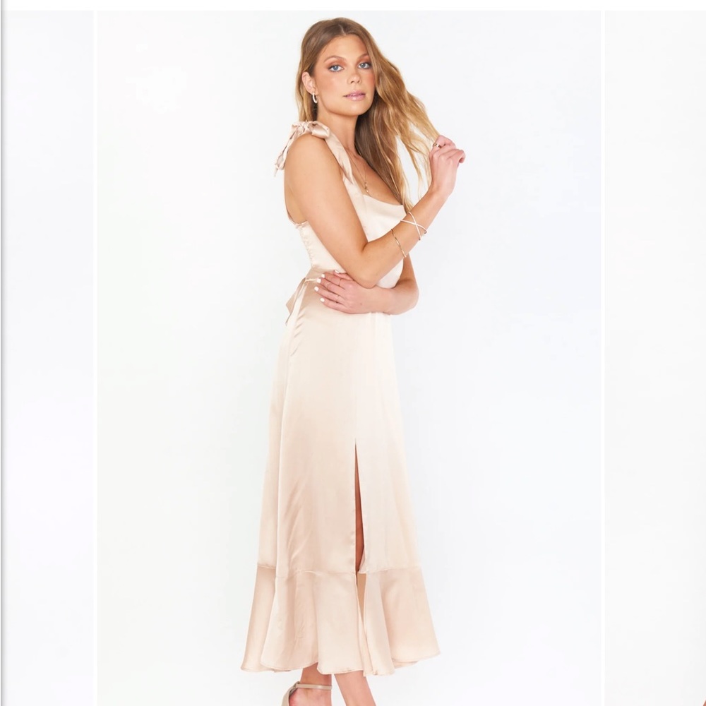 Show me your MuMu Claire midi dress size M Champagne